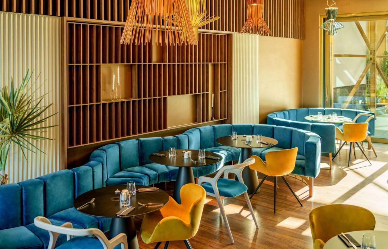 Radisson Blu Aurum Hotel, Брашов Экстерьер фото Restaurant